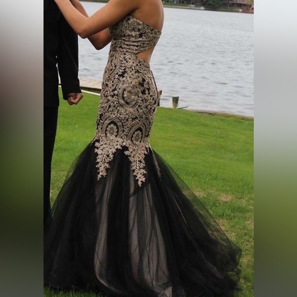 FULL LENGTH STRAPLESS OPEN BACK FORMAL DRESS - Picture 2 of 2